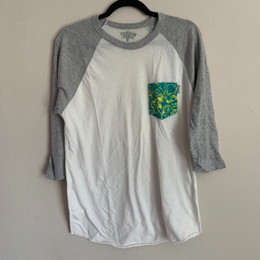 Serengetee Blue Floral Pocket Baseball Tee T-Shirt